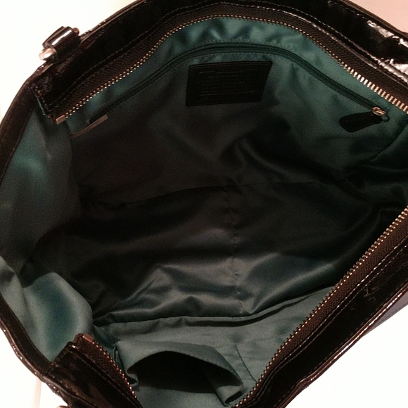 Coach Carrie Park Signature Patent Leather Tote F23979 - Picture 9 of 13